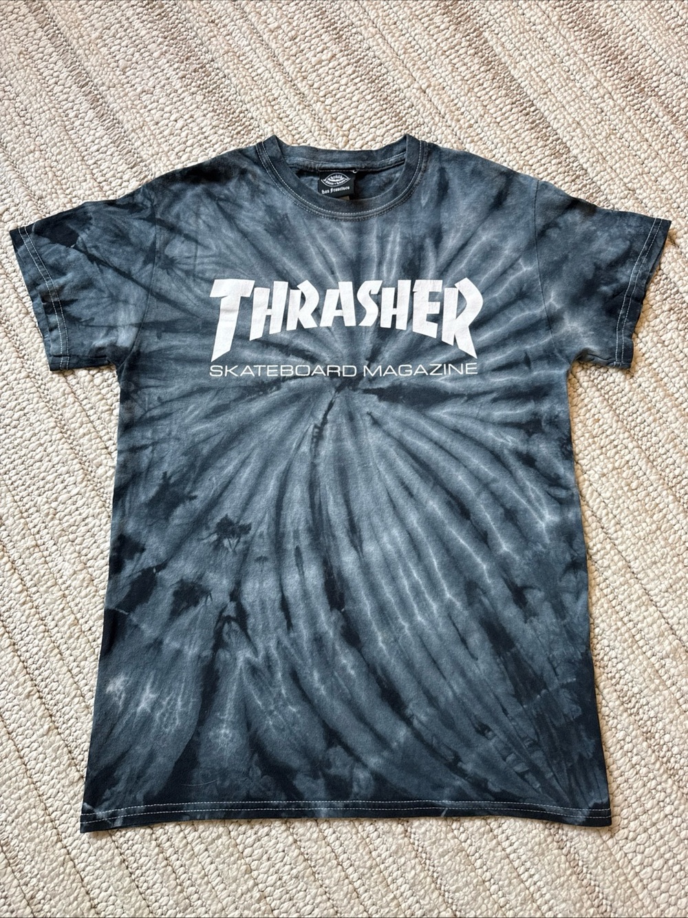 THRASHER Magazine Mens Small Tie Dye Gray Black Skater T-shirt Skateboarding
